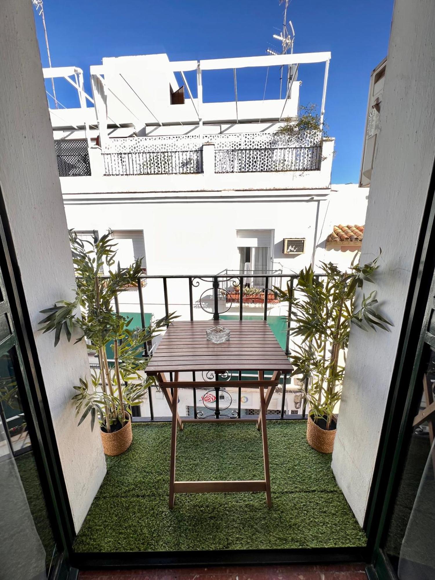 Amplio Apartamento Familiar Con Parking Privado En Pleno Centro De Córdoba Exterior foto