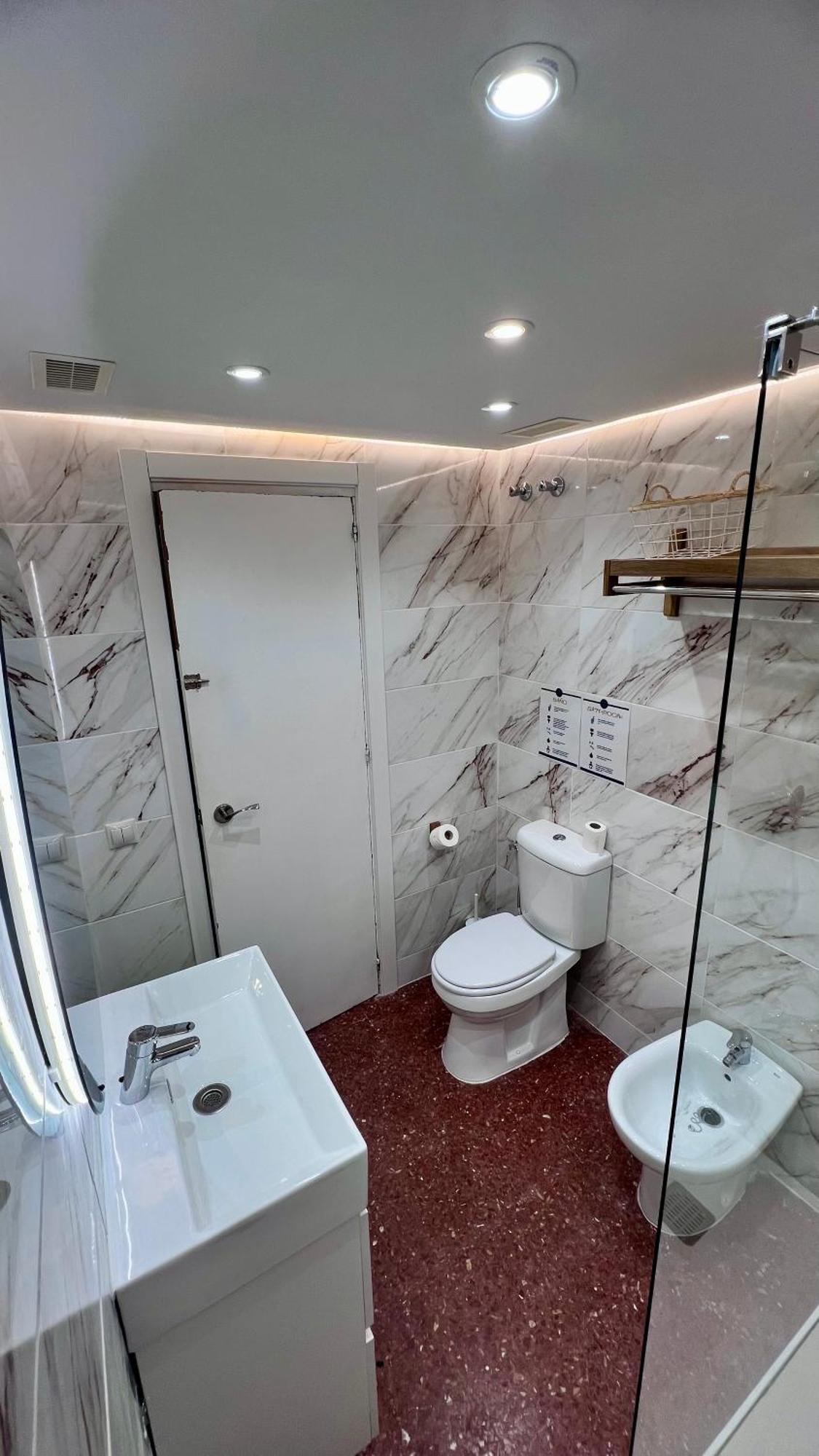 Amplio Apartamento Familiar Con Parking Privado En Pleno Centro De Córdoba Exterior foto